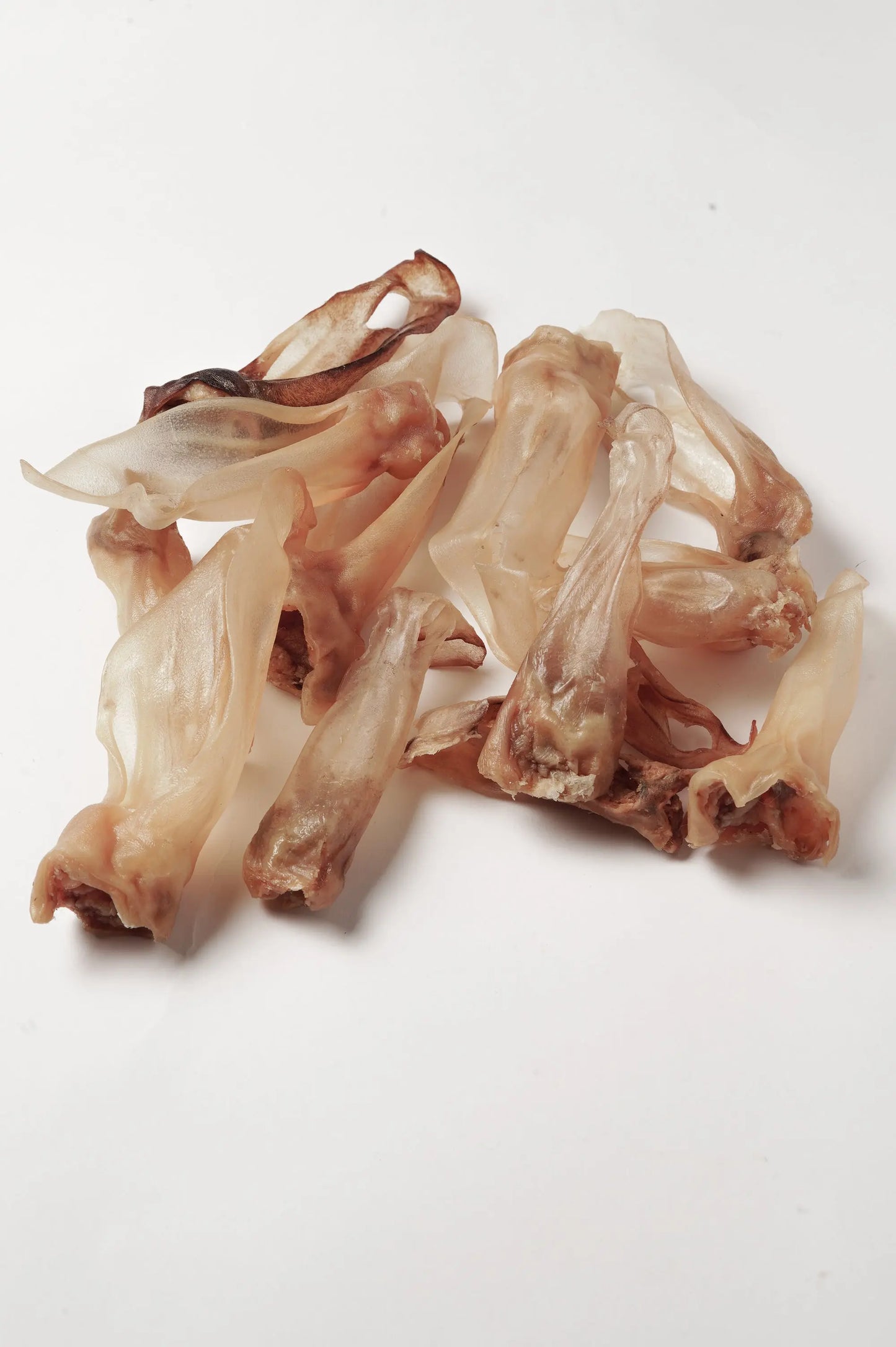 Oreilles d’agneau séchées pour chien – friandise naturelle, légère et digeste, idéale pour une mastication gourmande et saine.